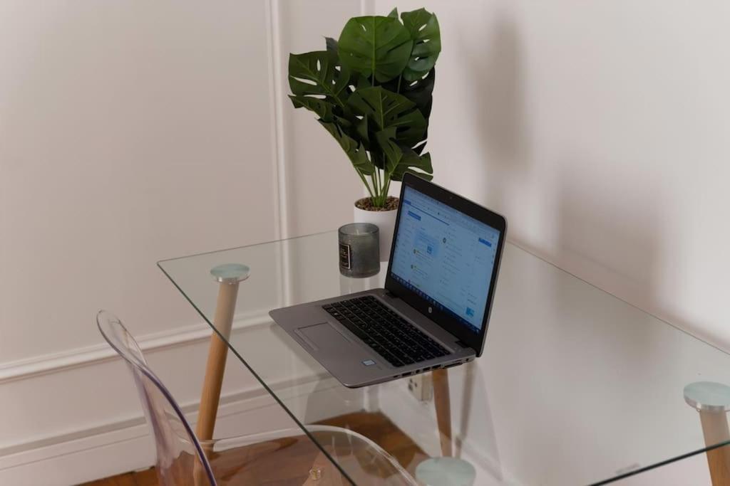 Oh Parisien - 10 Min Paris Montparnasse Apartment วองว์ส ภายนอก รูปภาพ